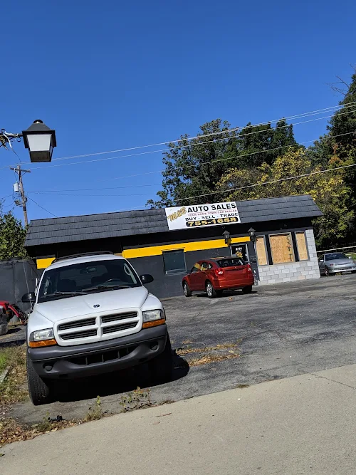 M & B Auto Sales in Fort Wayne