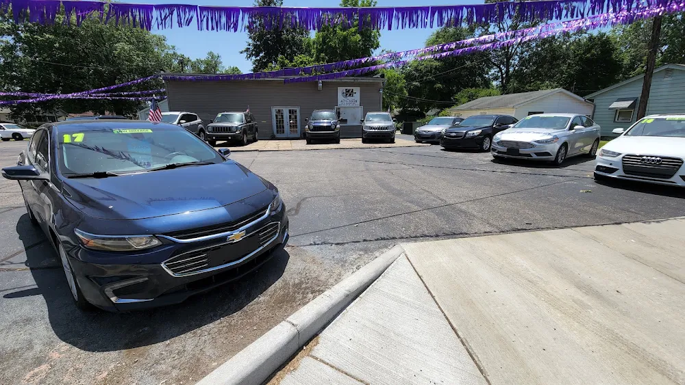 Zee International Auto Sales in Evansville
