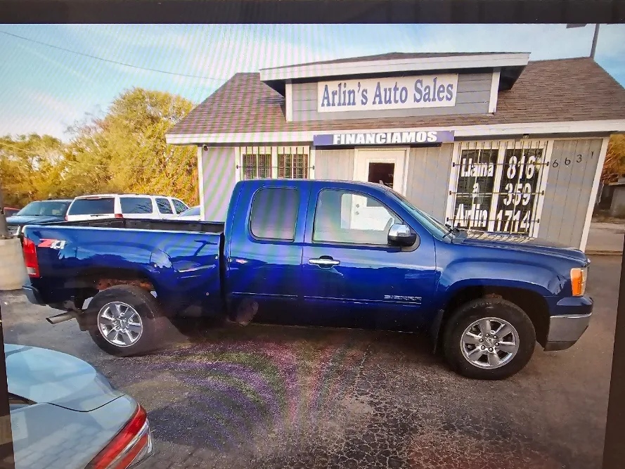 Arlin's Auto Sales in Merriam