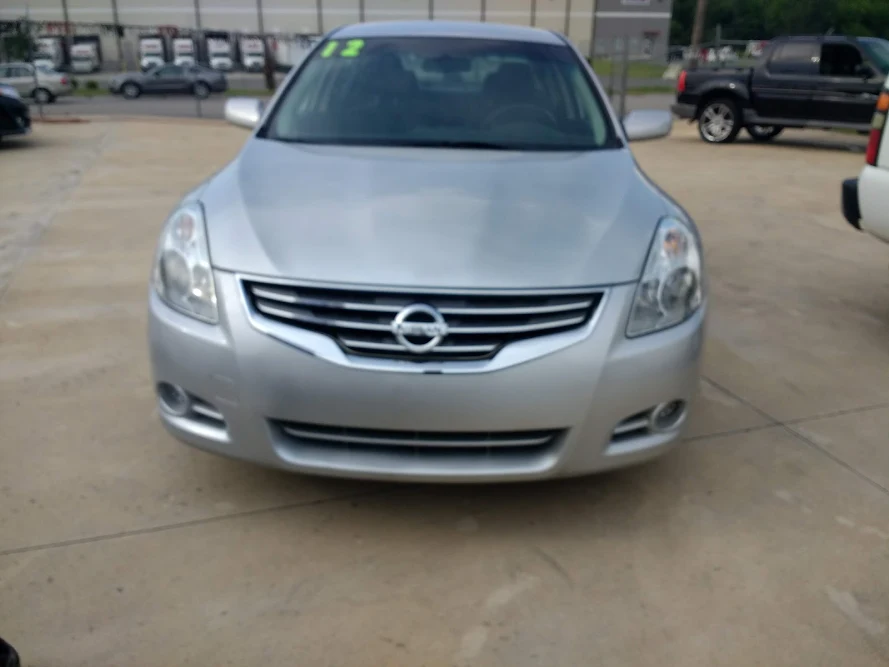 T & M Auto Sales LLC in Huntsville