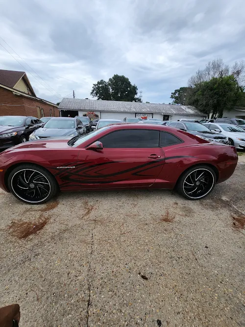 Bom Auto, LLC in Lafayette