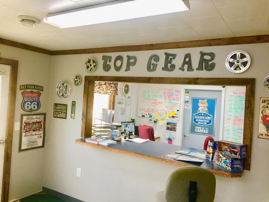 Top Gear Auto Sales in Le Roy