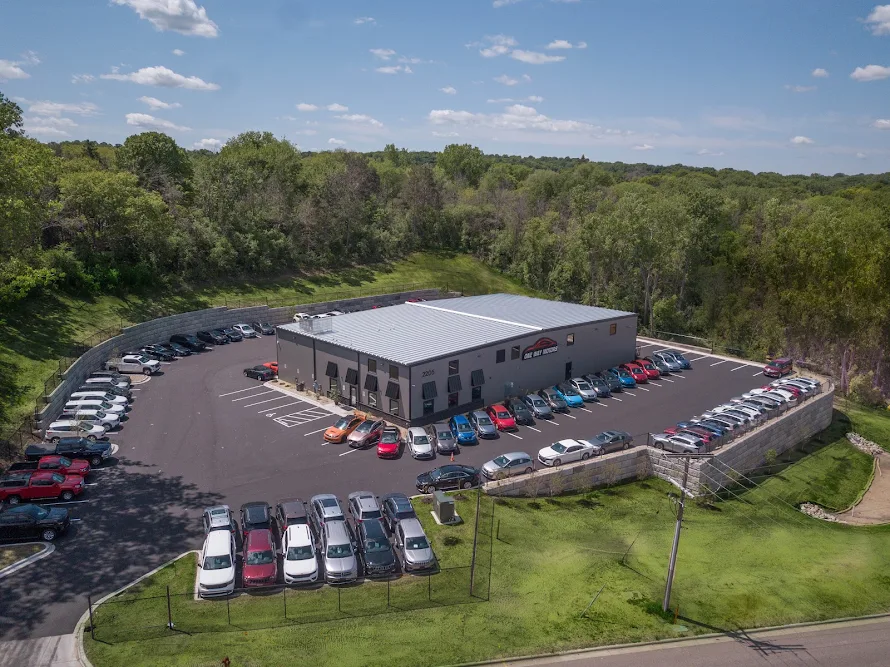 One Way Motors in Burnsville