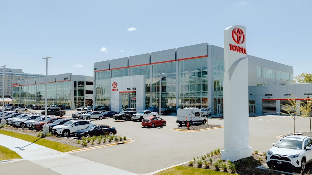 Walser Toyota Bloomington in Bloomington