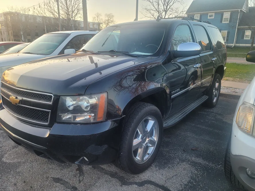 Wally's Used Cars