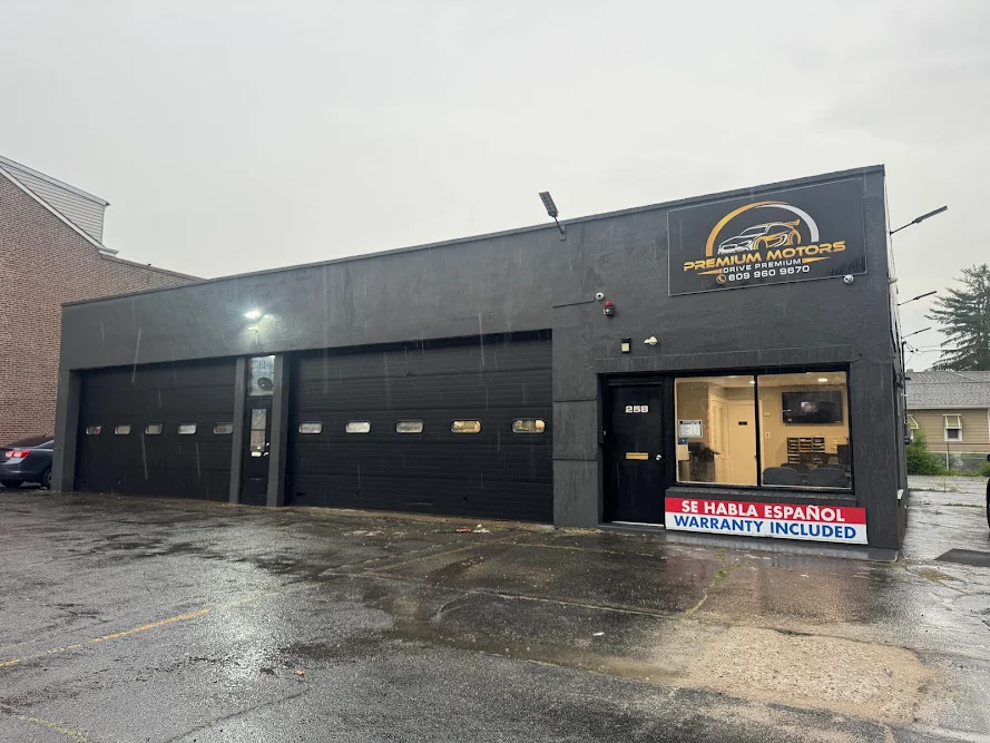 PREMIUM MOTORS