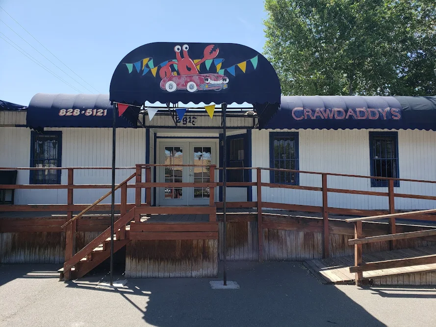 CRAWDADDY'S USED CARS