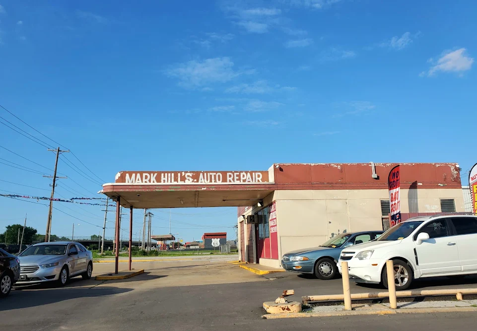 Mark Hill Auto Sales in Tulsa