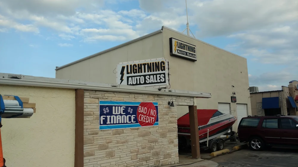 Lightning Auto Sales in Tulsa
