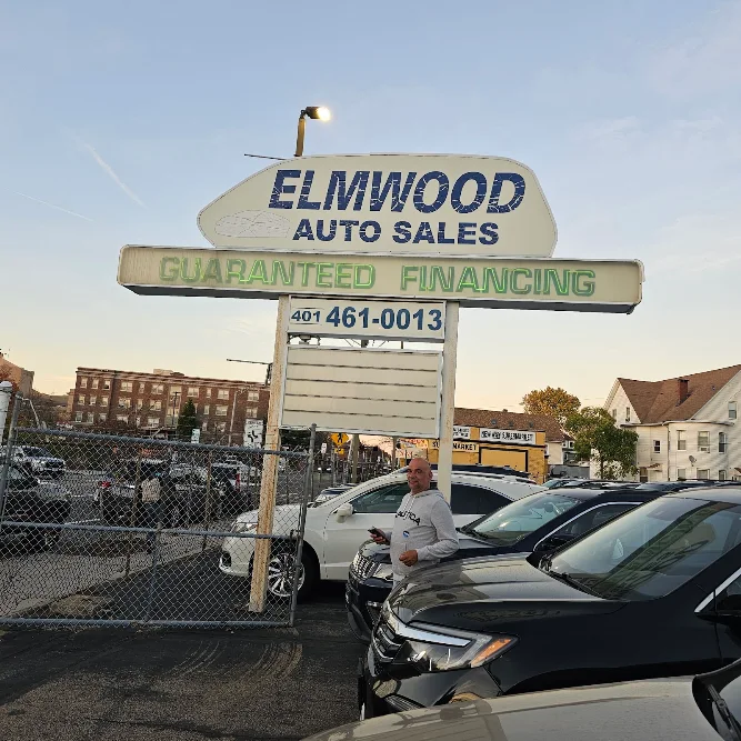 Elmwood Auto Sales in Providence