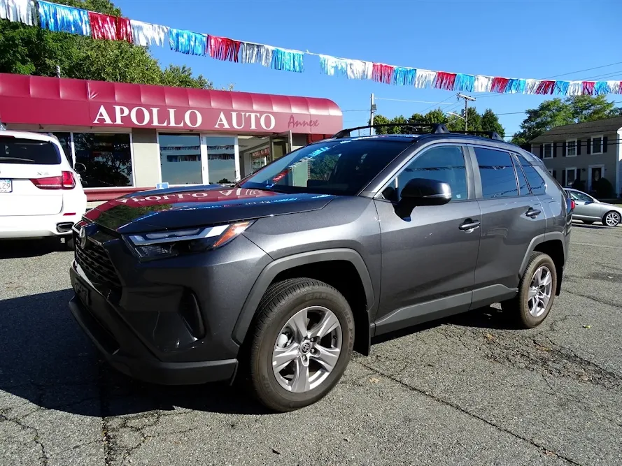 Apollo Auto Sales in Cumberland