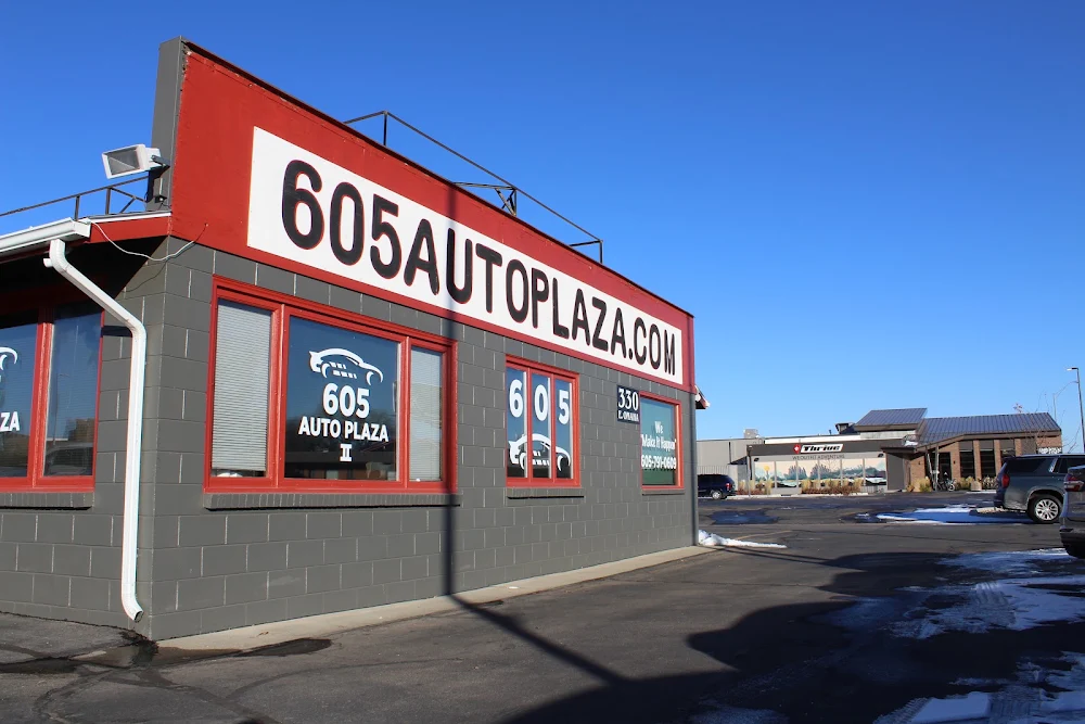 605 Auto Plaza 2
