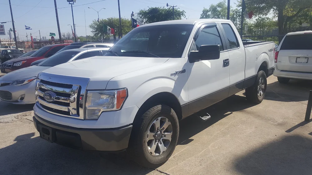 Vaquero Motors in Dallas
