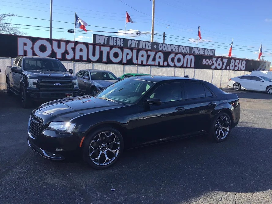 Roy's Auto Plaza