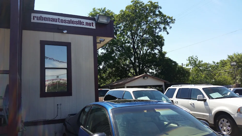 Ruben's Auto Sales in San Antonio
