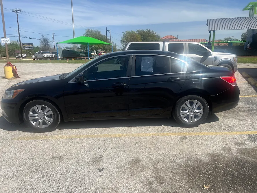 Dale's & Bartlett Motors in San Antonio