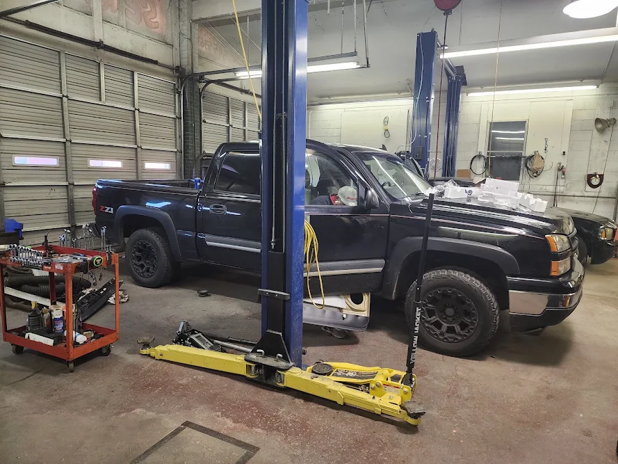 Holly Point Auto Sales in Chesapeake