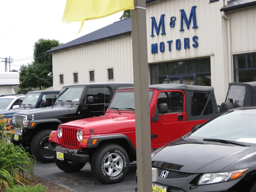 M & M Motors Inc in West Allis