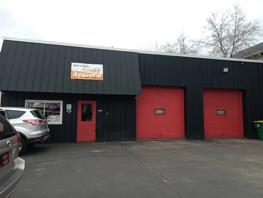 Alvarez Blessing Auto Sales LLC in Green Bay
