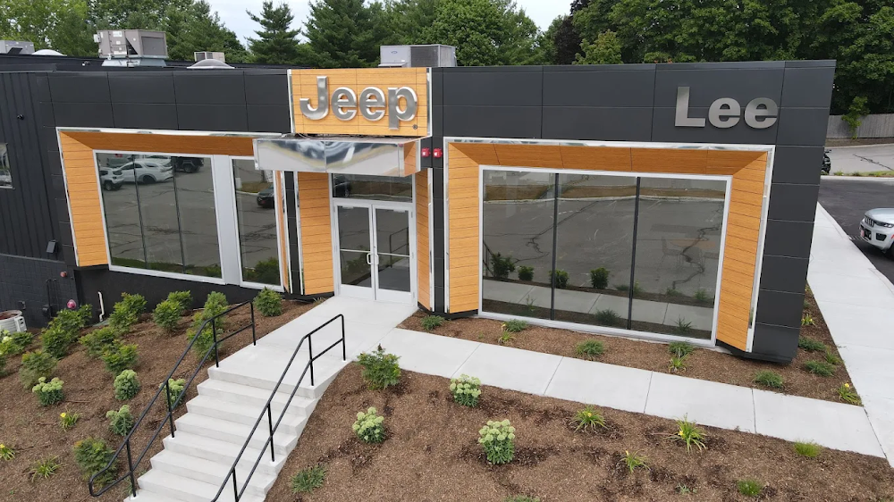 Lee Dodge Chrysler Jeep Ram in Westbrook