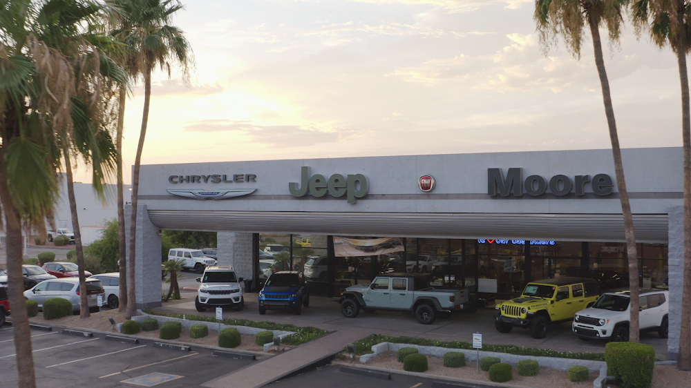 Moore Chrysler Jeep Fiat in Peoria