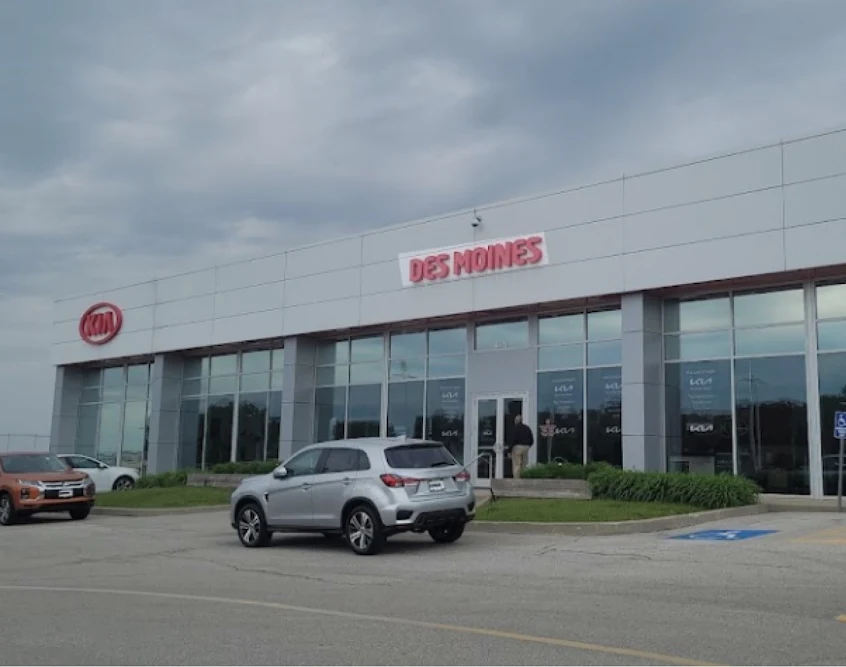 Kia of Des Moines in Des Moines