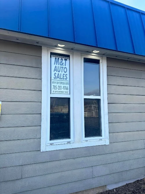 M&T AUTO SALES in Topeka