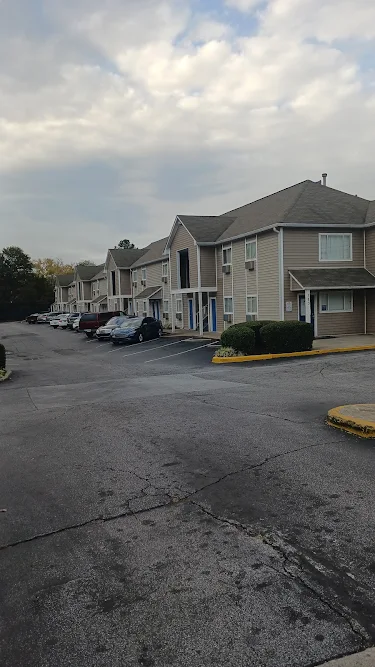 Colonial Sales & Leasing