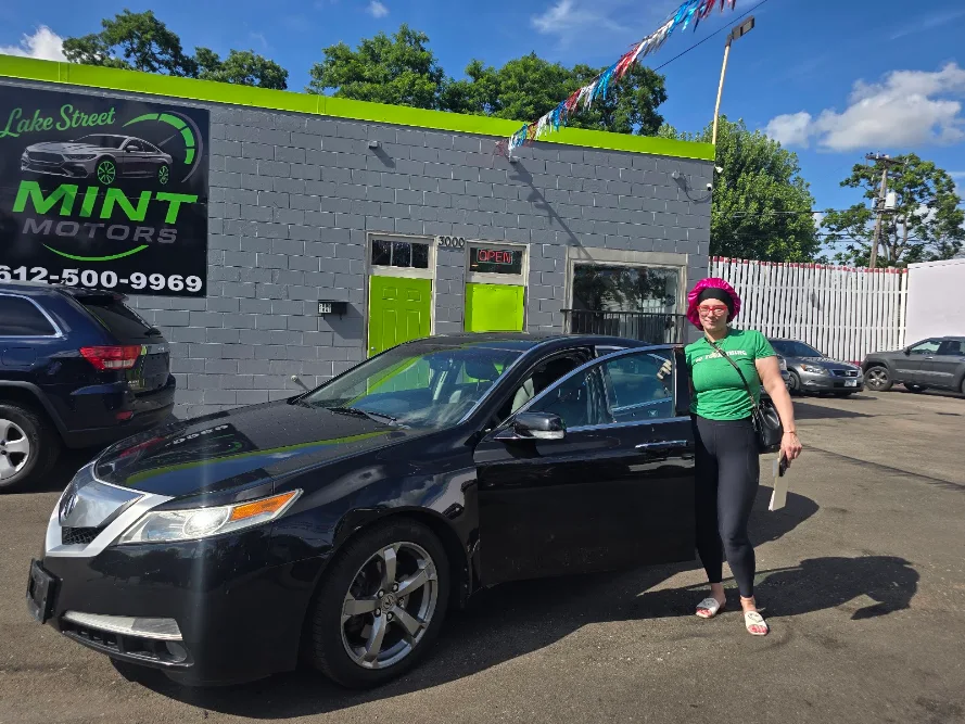 Lake Street Mint Motors in Minneapolis