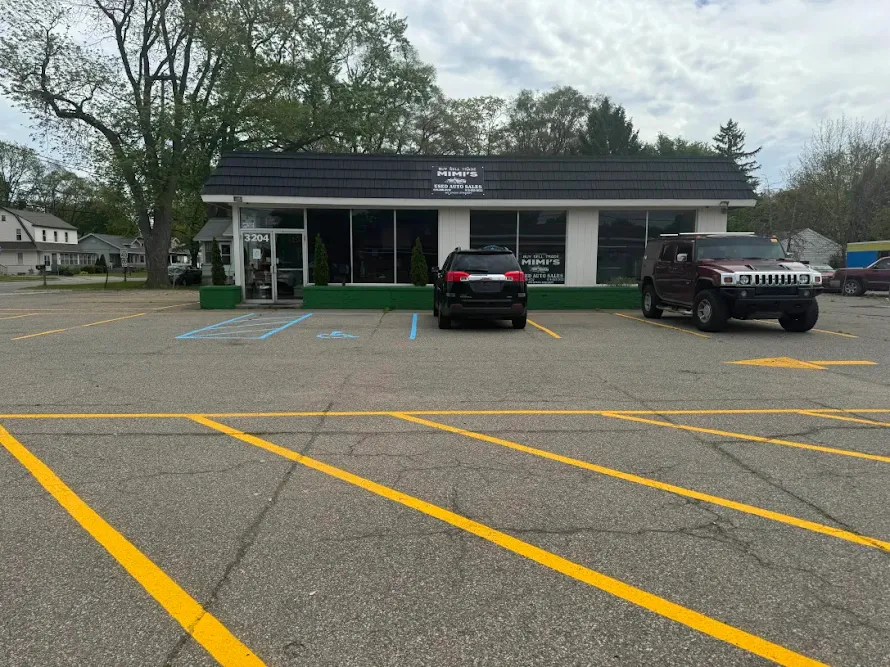 Mimi's Used Auto Sales LLC in Grand Rapids