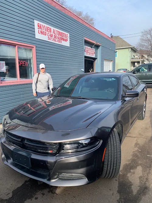 SKY VIEW AUTOMOTIVE LLC in Lansing