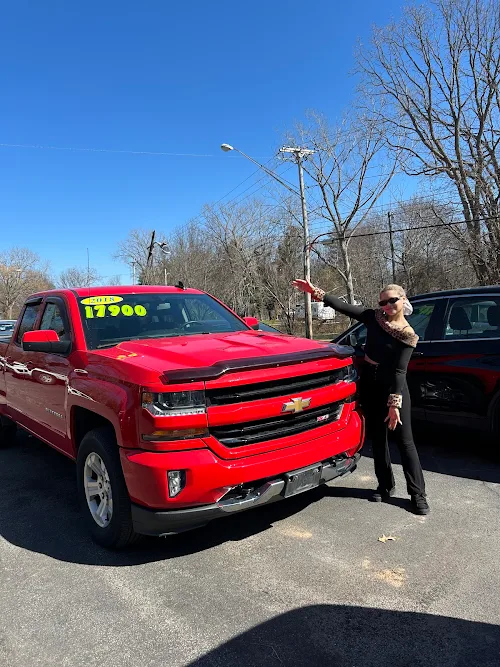 Chili Auto Outlet in Rochester