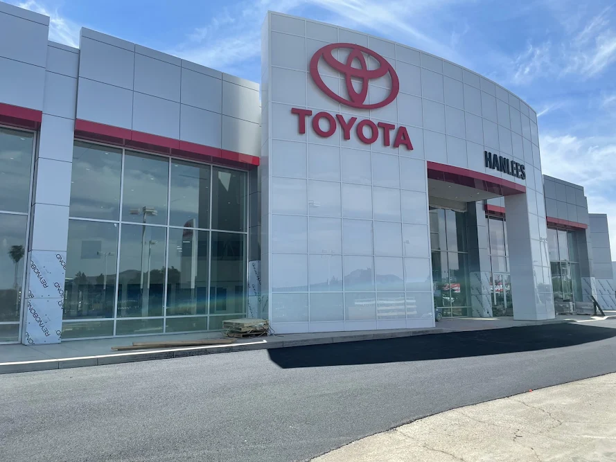 Hanlees Fairfield Toyota