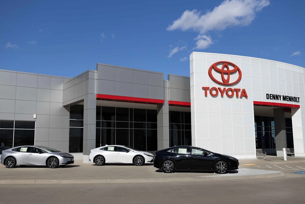 Denny Menholt Toyota