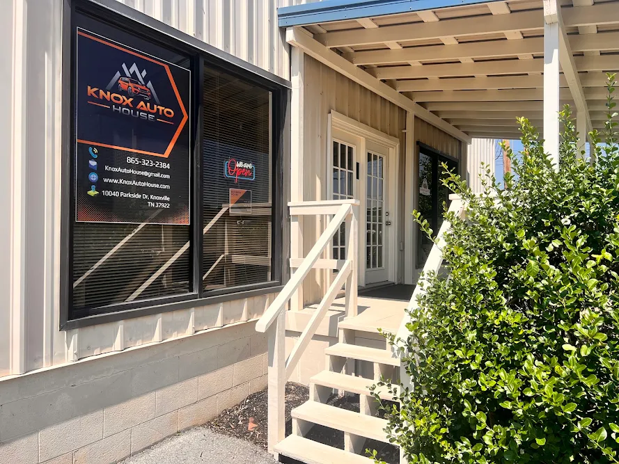 Knox Auto House in Knoxville